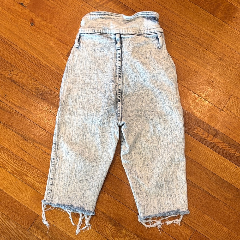 Traffic Light Wash Distressed High-Rise Boyfriend Jeans - Light Blue - Picture 5 of 12